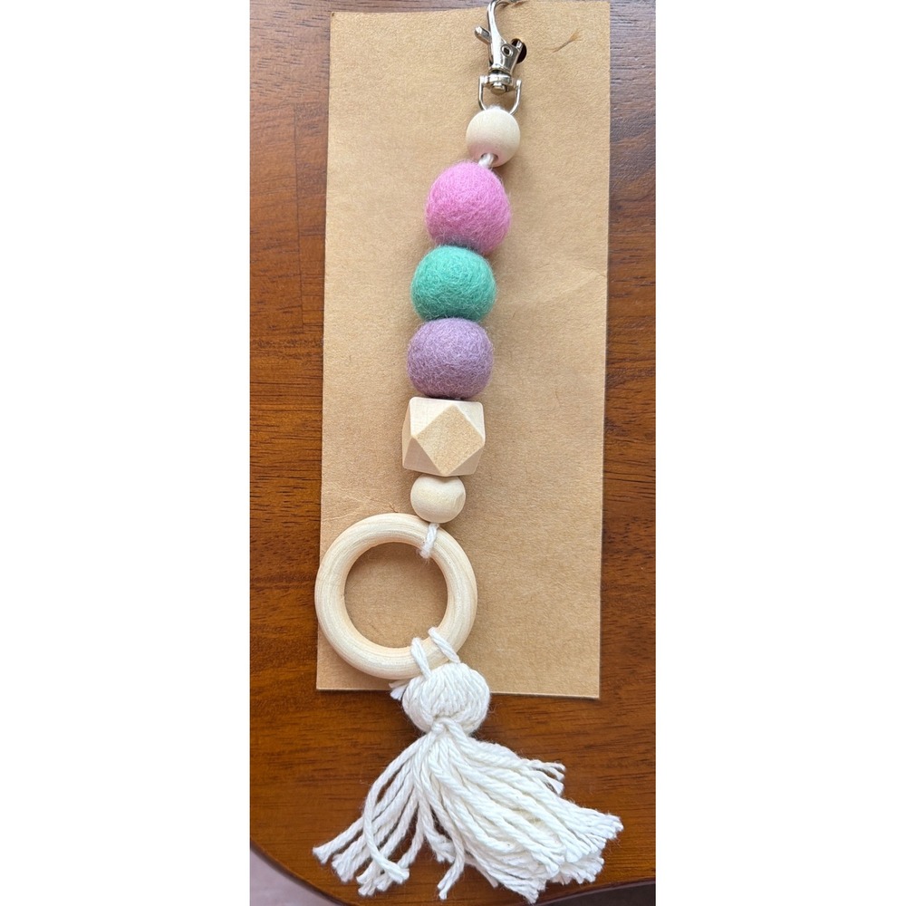 Cozy Acres Homestead Wooly Key Pendant Essential Oil Diffuser Keychain Boho New